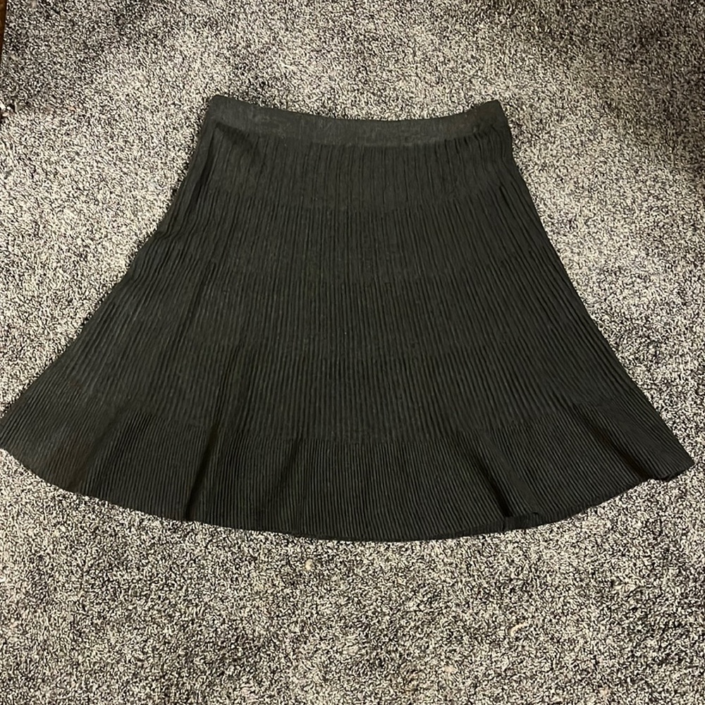 Gray skirt mid length, size L